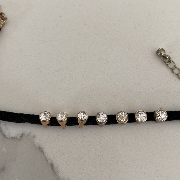 🍎Free with Purchase🍎 Black Layering Bracelets - Picture 2 of 6